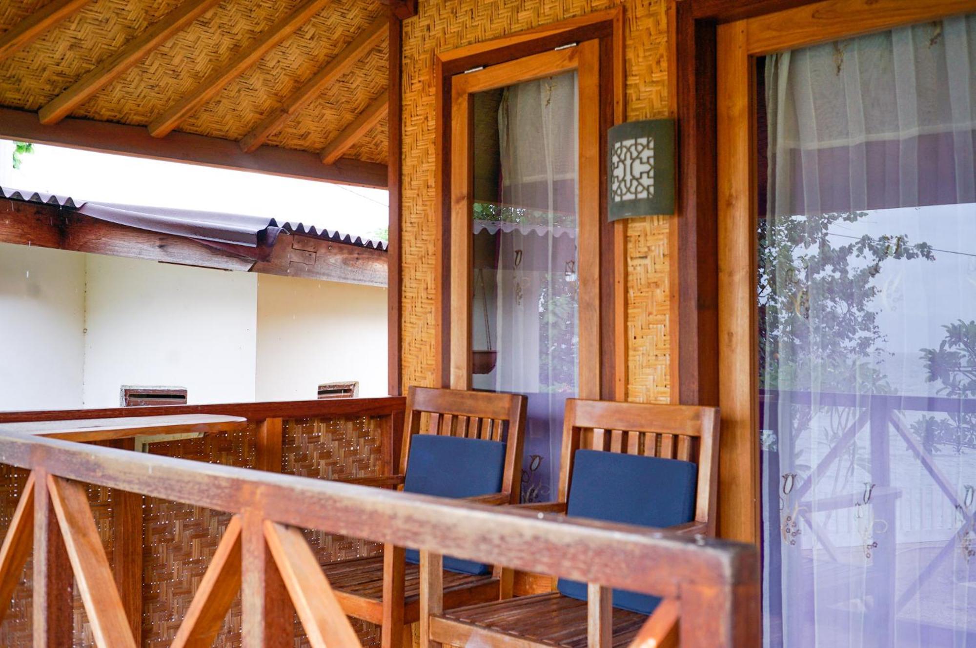 Yut'S Inn Flower Paradise Gili Gede ภายนอก รูปภาพ